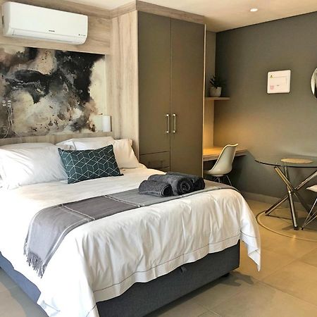 Unique Stay, The Den Apartments Стеленбош Екстериор снимка