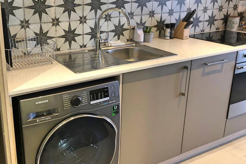 Unique Stay, The Den Apartments Стеленбош Екстериор снимка