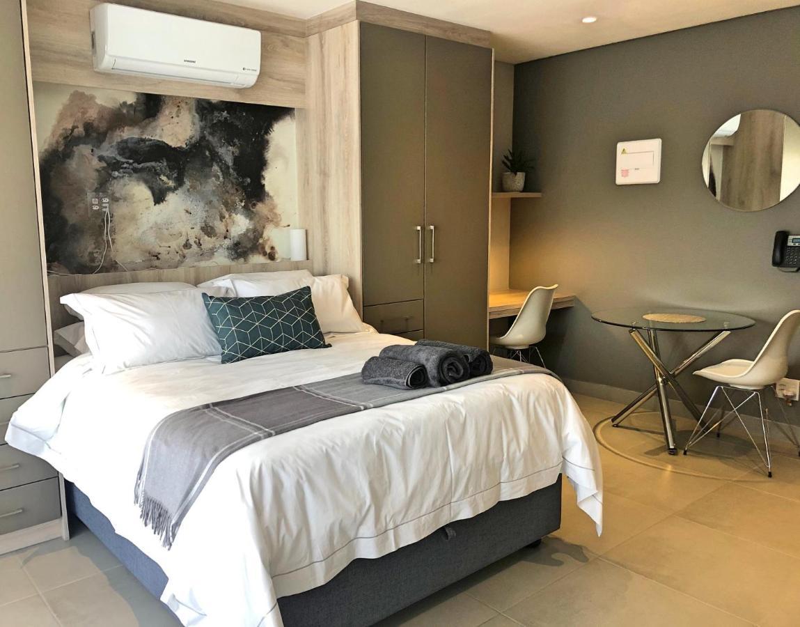 Unique Stay, The Den Apartments Стеленбош Екстериор снимка